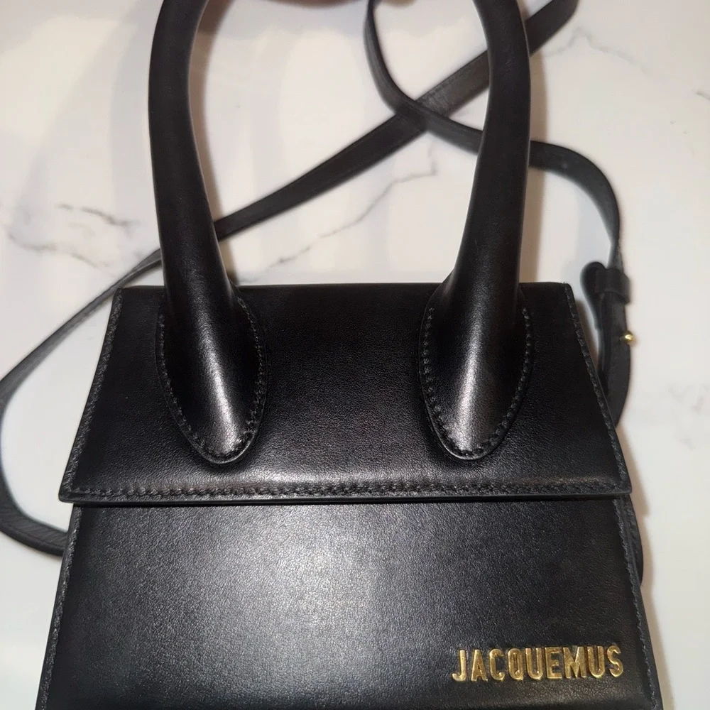 Jacquemus The Medium Chiquito bag - Picture 2 of 16